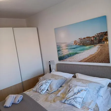 Zana Apartment