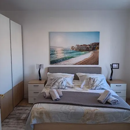 Apartment Zana *