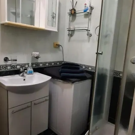 Apartment Zana *
