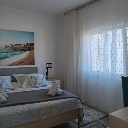 Zana Apartment